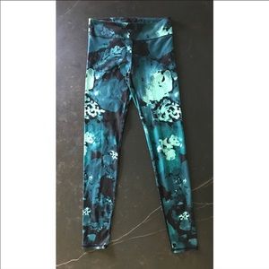 FABLETICS FLORAL GREEN PRINT LEGGINGS 💚